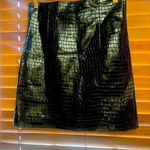 Zara Black‎ Reptile Print Skirt | Women’s Size S Faux Leather Mini